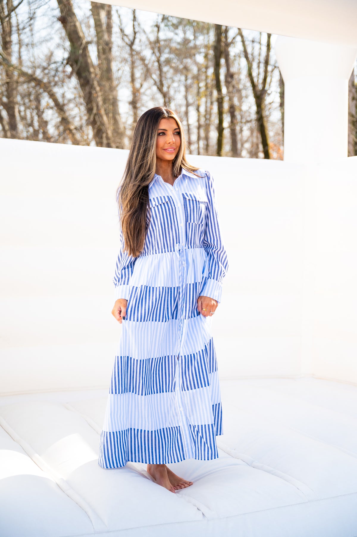 blue stripe dress Chaser Evelyn Amalfi Midi L Ruched Butt Saylor Stripe Maxi Dress-Blue