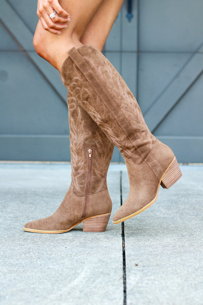 Western Suede Boots- Brown