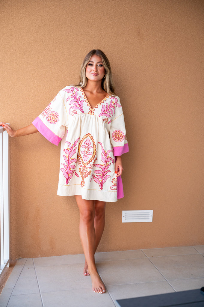 Payton Embroidery Dress-Cream/Pink