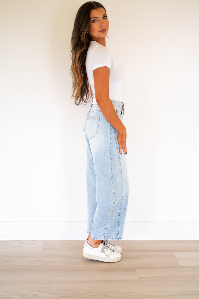 High Rise Barrel Jeans-Light Denim