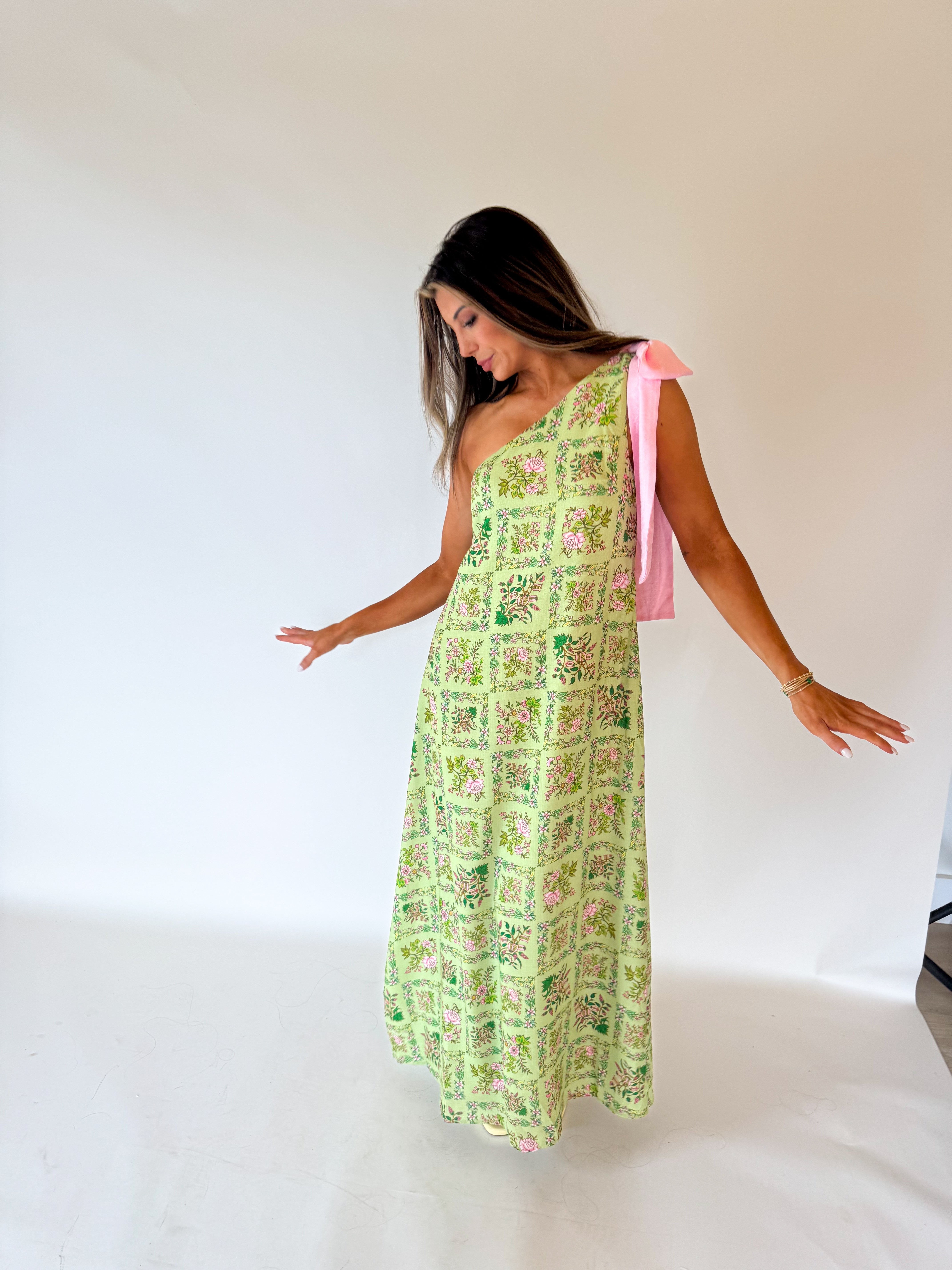 glena floral one shoulder maxi dress SUGARLIPS Women's Glena Floral One-Shoulder Maxi Dress - Pink